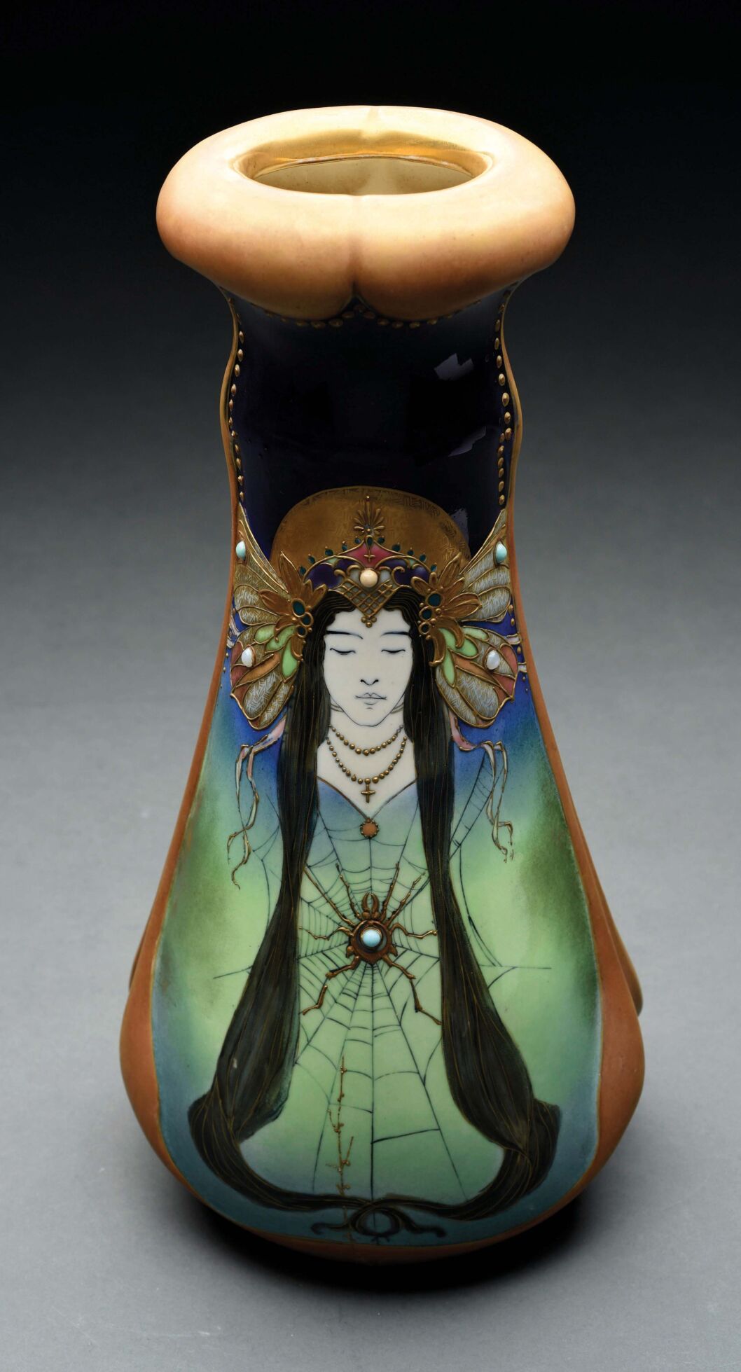 Morphy's art auction vase
